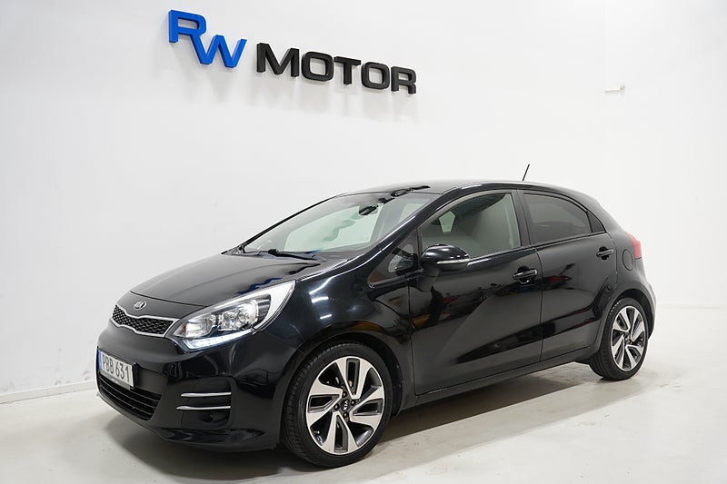 Halvkombi Kia Rio 1 av 20