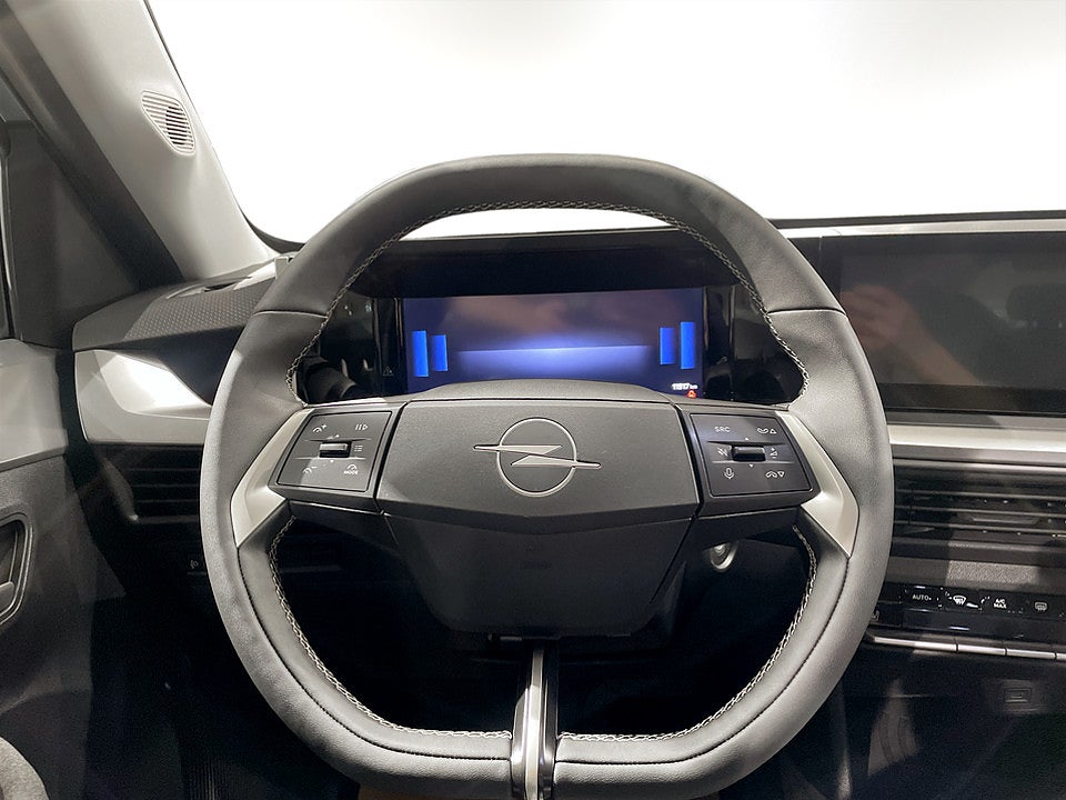 Bild på Opel Frontera GS Hybrid 145hk - DEMO
