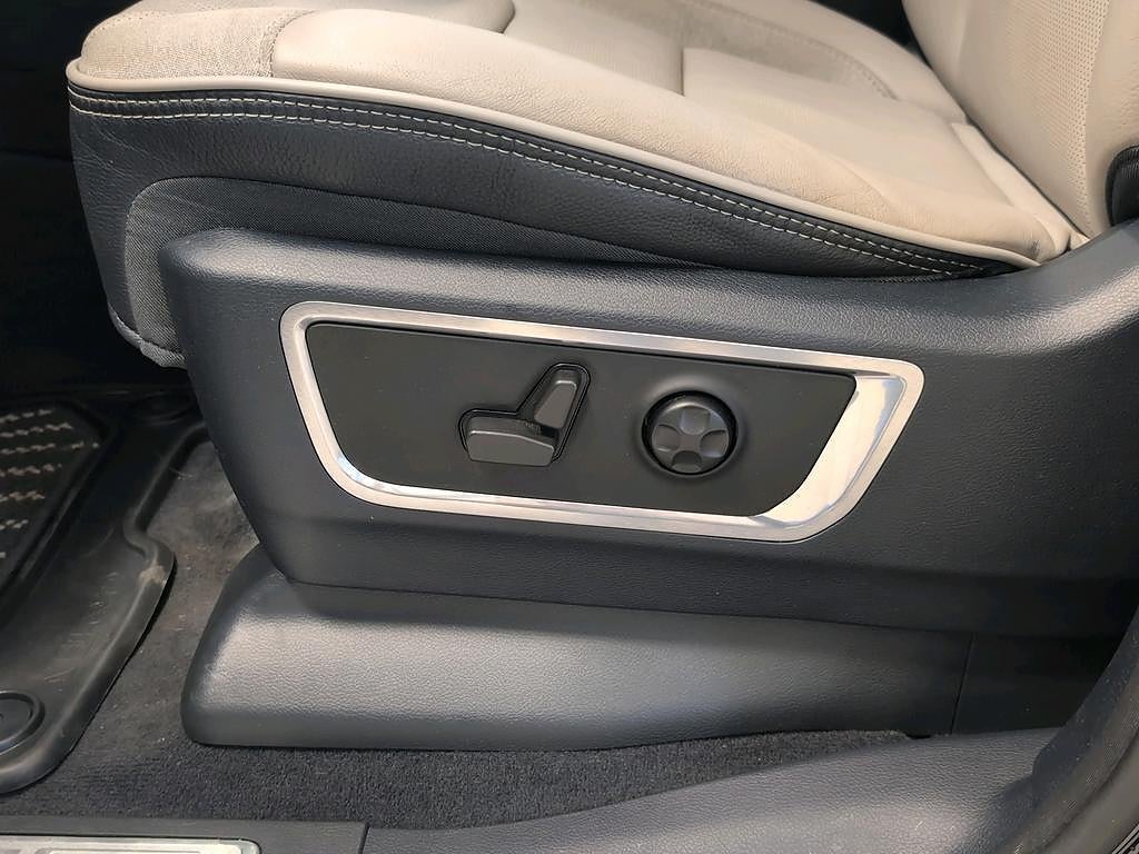 Dodge RAM 1500 Limited 10th Anniversary V8 HEMI Lågskatt Multi. Vhjul