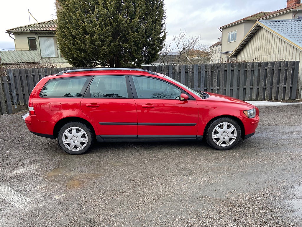 Volvo V50 2.4 170hk rostfri byte/avbet 366kr/mån