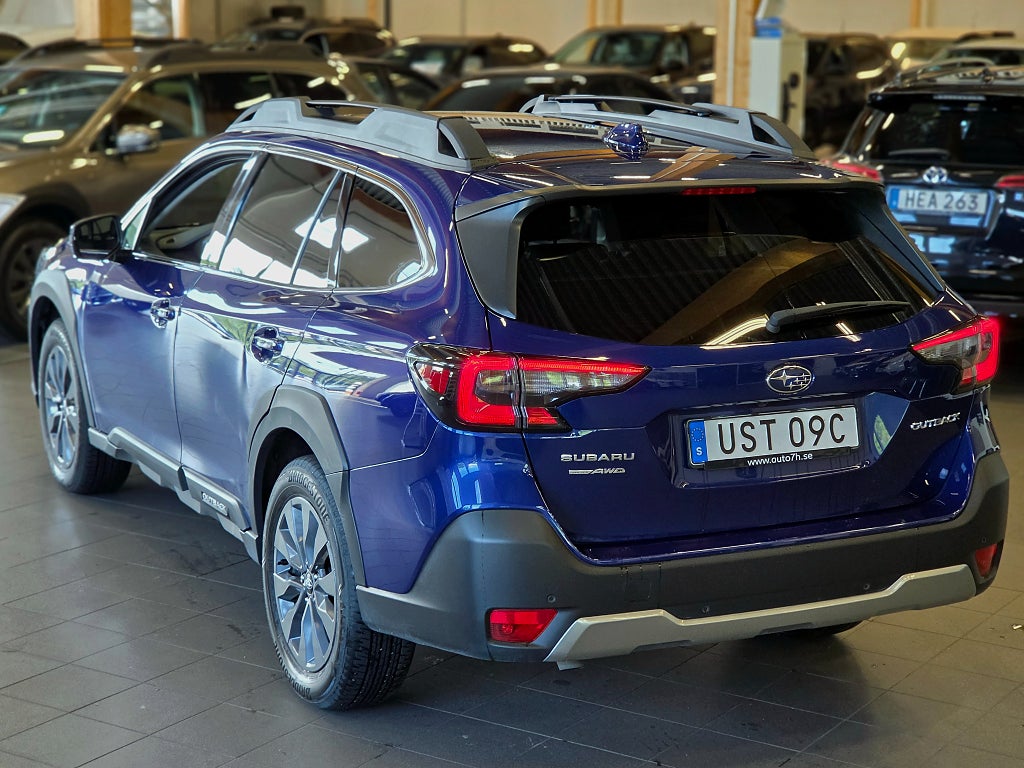 Subaru Outback 2.5 4WD Xfuel Limited Låg skatt Skinn inkl.serviceavtal