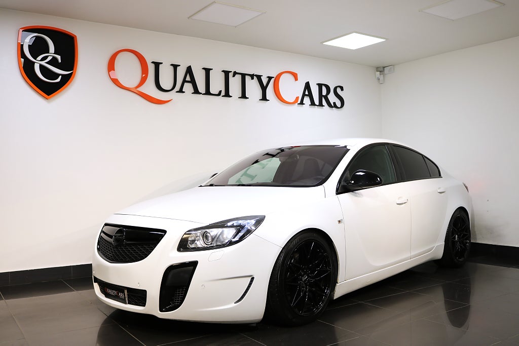 Opel Insignia OPC Sedan 2.8 V6 Turbo 4x4 325hk Svensksåld
