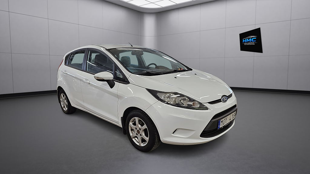 Ford Fiesta 5-dörrar 1.25 Trend Euro 5 Besiktigad Ny servad