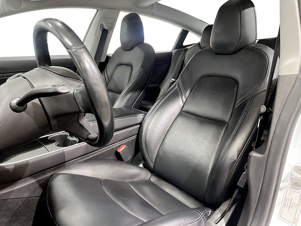 Bild på Tesla Model 3 Long Range 440hk Aut AWD PANO PREMIUM INTERIÖR