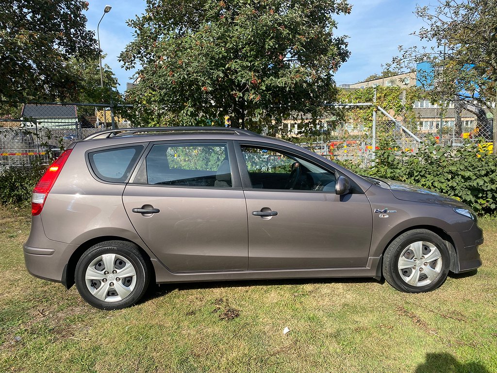 Hyundai i30 cw 1.6 CRDi Select  6-växl Euro 5