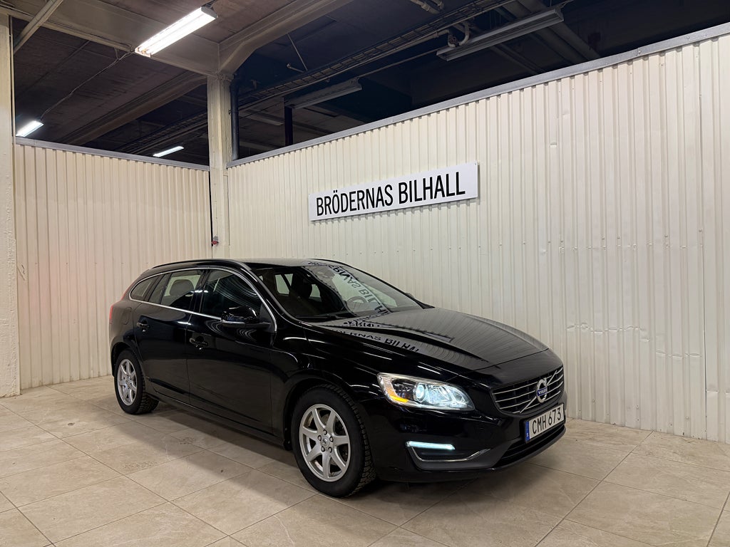 Volvo V60 D4 Momentum Euro 6/ Dragkrok/ VOC/ Ny-kamremsats
