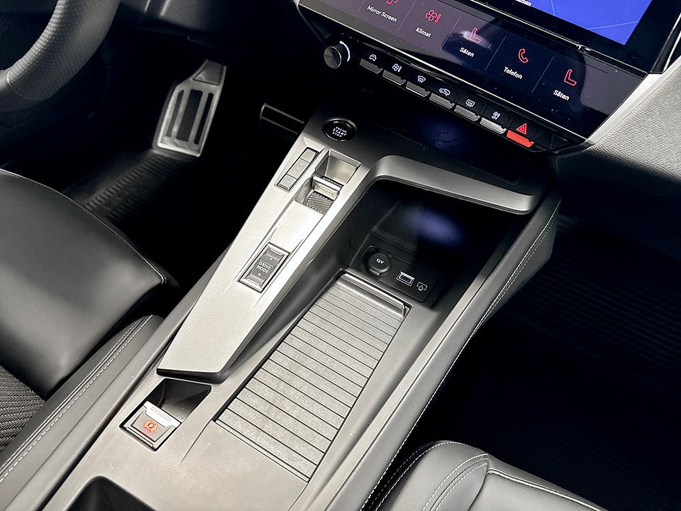 Bild på Peugeot 408 GT 1.2 PT 130hk Aut B-KAMERA NAVI