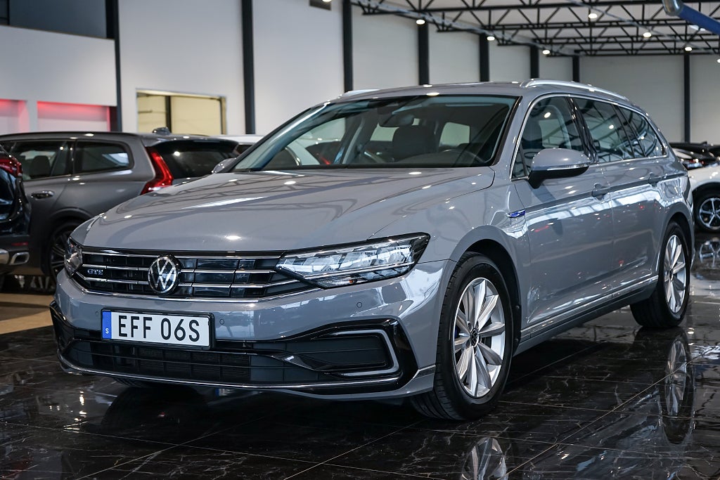 Volkswagen Passat Sportscombi GTE 1.4 TSI ACT OPF GTE Kamera Drag Navi 