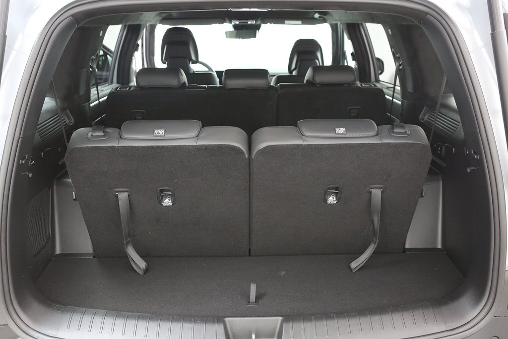 Hyundai Santa Fe PHEV 4WD Calligraphy Line 7 Sits Låga mil 2025