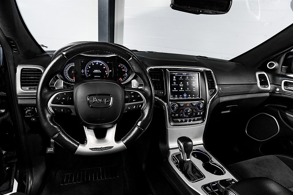 Jeep Grand Cherokee 2018 - miniatyr 6