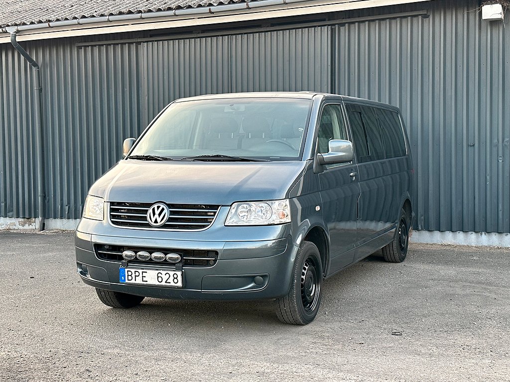 Volkswagen Caravelle 2.5 TDI Comfortline 9-sits, Dragkrok 