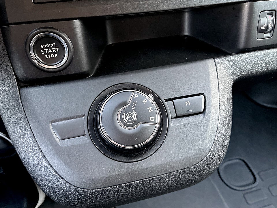 Bild på Peugeot Expert PRO+ 2.0 BHDi 145hk Aut L3 B-KAMERA