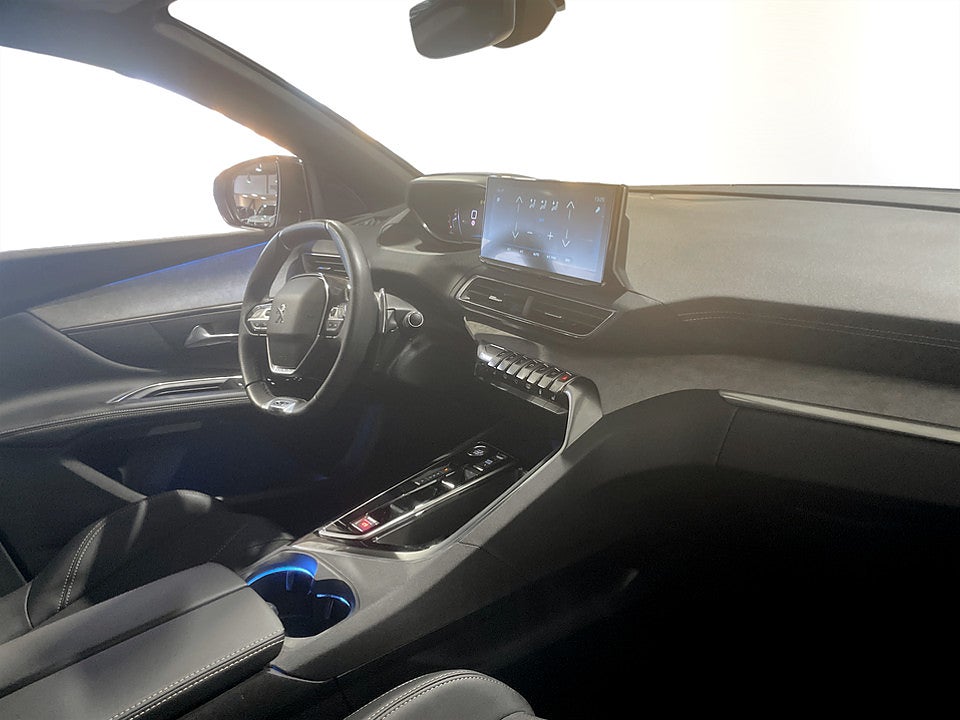 Bild på Peugeot 5008 GT 1.2 PT 130hk Aut 7-SITS B-KAMERA 