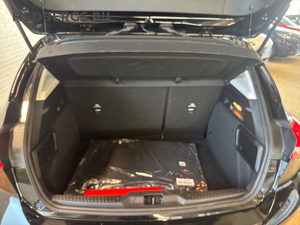 Ford Focus Active 1.0 EcoBoost 125HK thumbnail