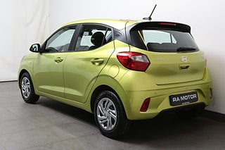 Halvkombi Hyundai i10 3 av 4