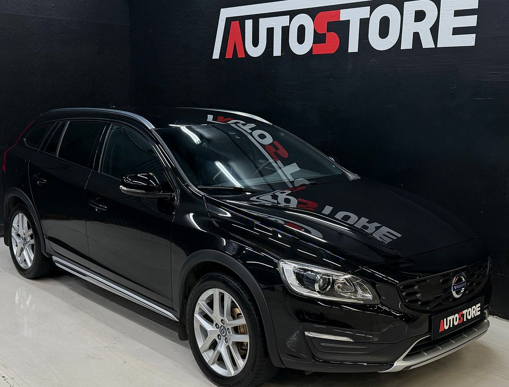 Volvo V60 Cross Country D4 AWD Summum VOC D-värm Drag SeSpec