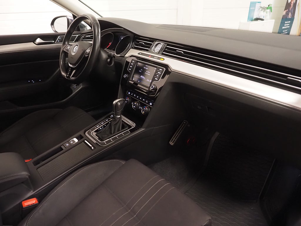 Volkswagen Passat Alltrack 2.0 TDI 4Motion Drag D-Värm Kamera 2017