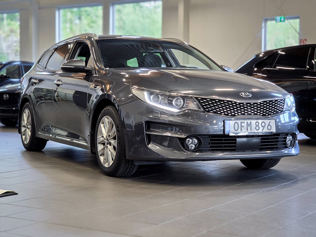 Kia Optima Sport Wagon 1.7 DCT / Rattvärme / Backkamera / Drag