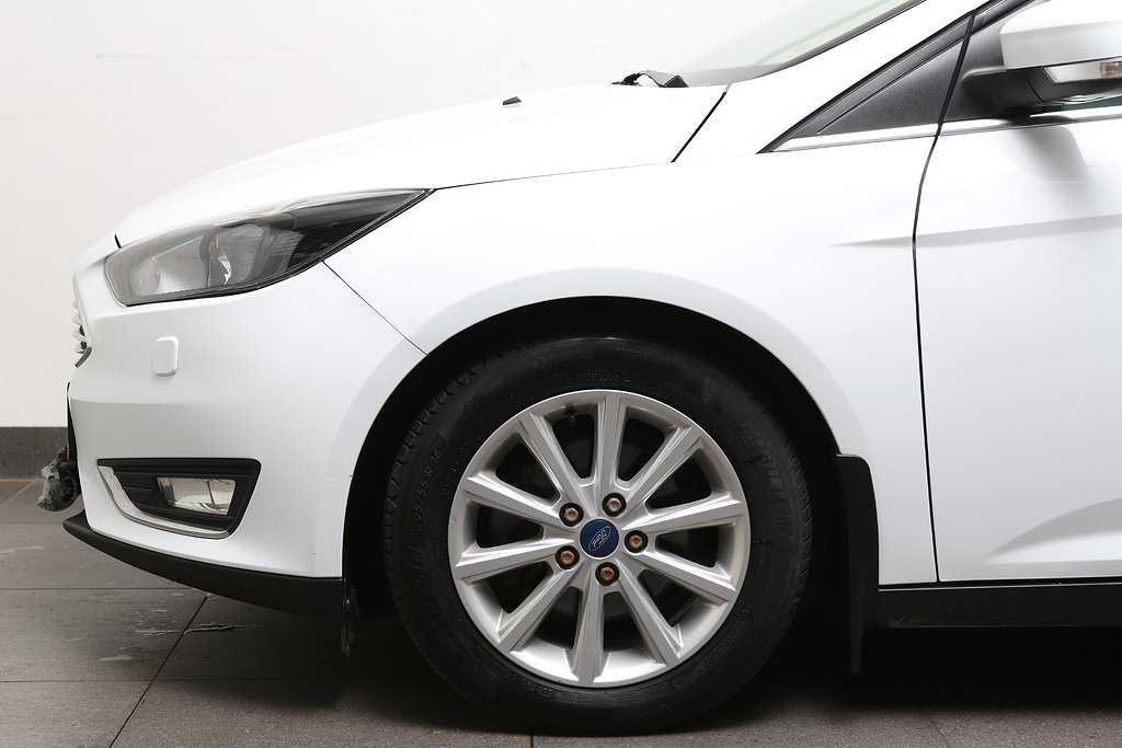 Ford Focus 1,0 EcoBoost 125hk Titanium Kombi Aut Dragkrok 2016