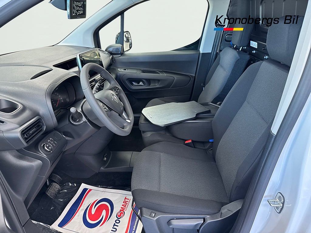 Opel Combo Premium L2 136HK 50 kWh/275km räckvidd – bild 9