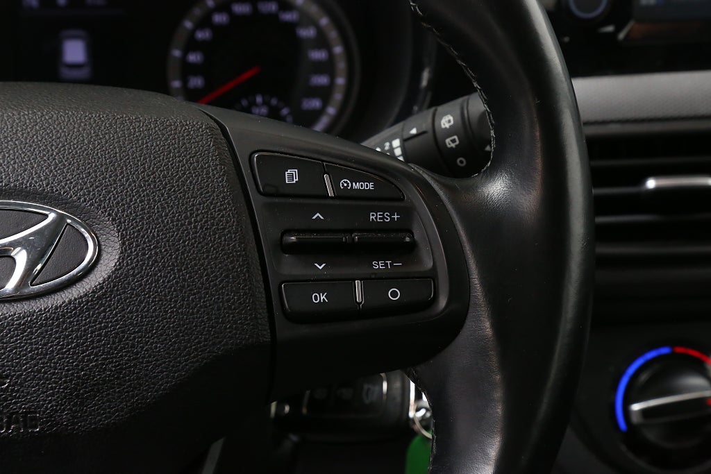 Hyundai i10 1,0 blue 67hk Essential Automat CarPlay 2021
