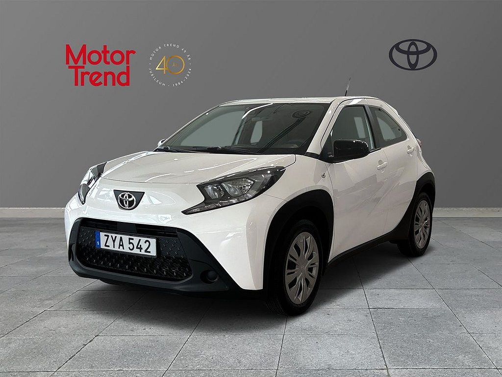 Toyota Aygo X 1.0 VVT-i Play KLAR FÖR LEVERANS!