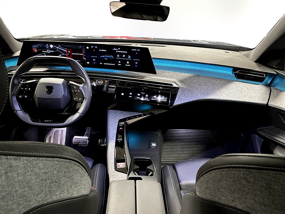 Bild på Peugeot E-5008 GT Ultimate Hybrid 145hk Aut 7-SITS DRAG, ELSTOL, PANO