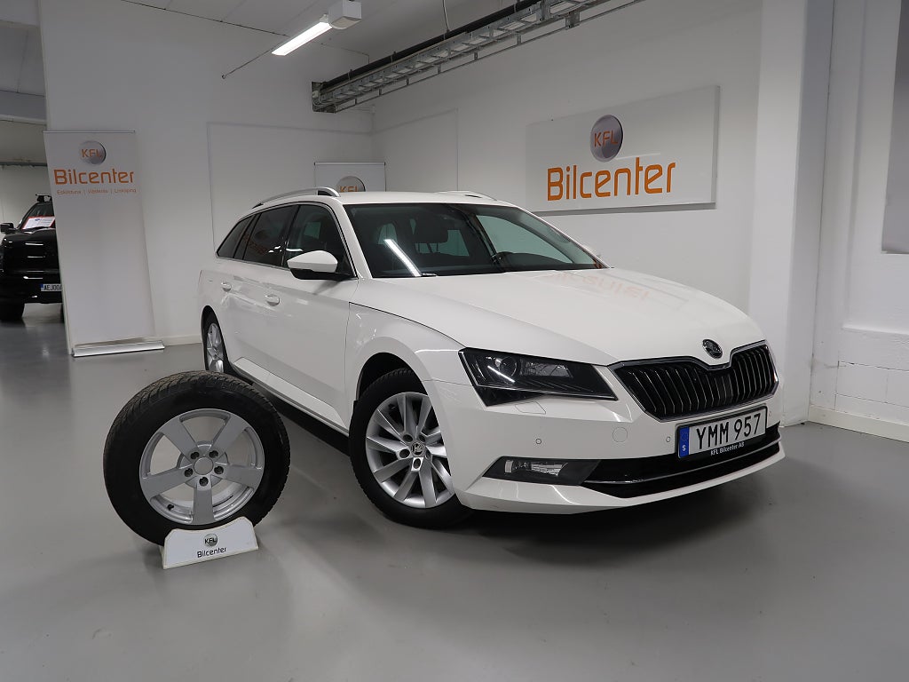 Skoda Superb Kombi 2.0 TDI 4x4 Business-V-däck ingår-Aut-drag-Navi