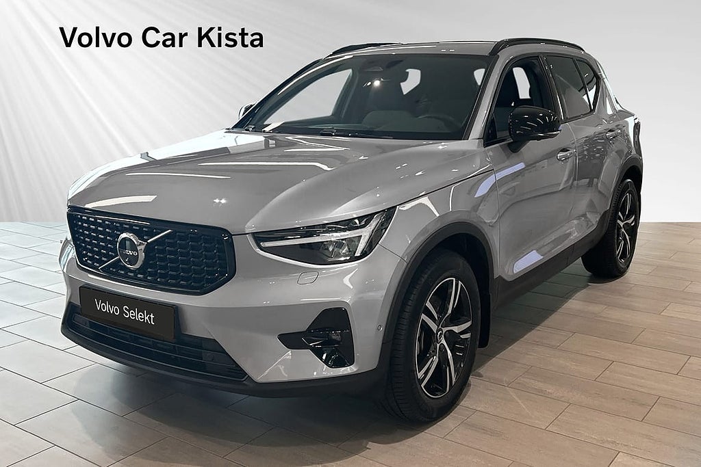 Volvo XC40 B3 FWD Bensin Plus Dark BLIS Carplay 360Kam H/K