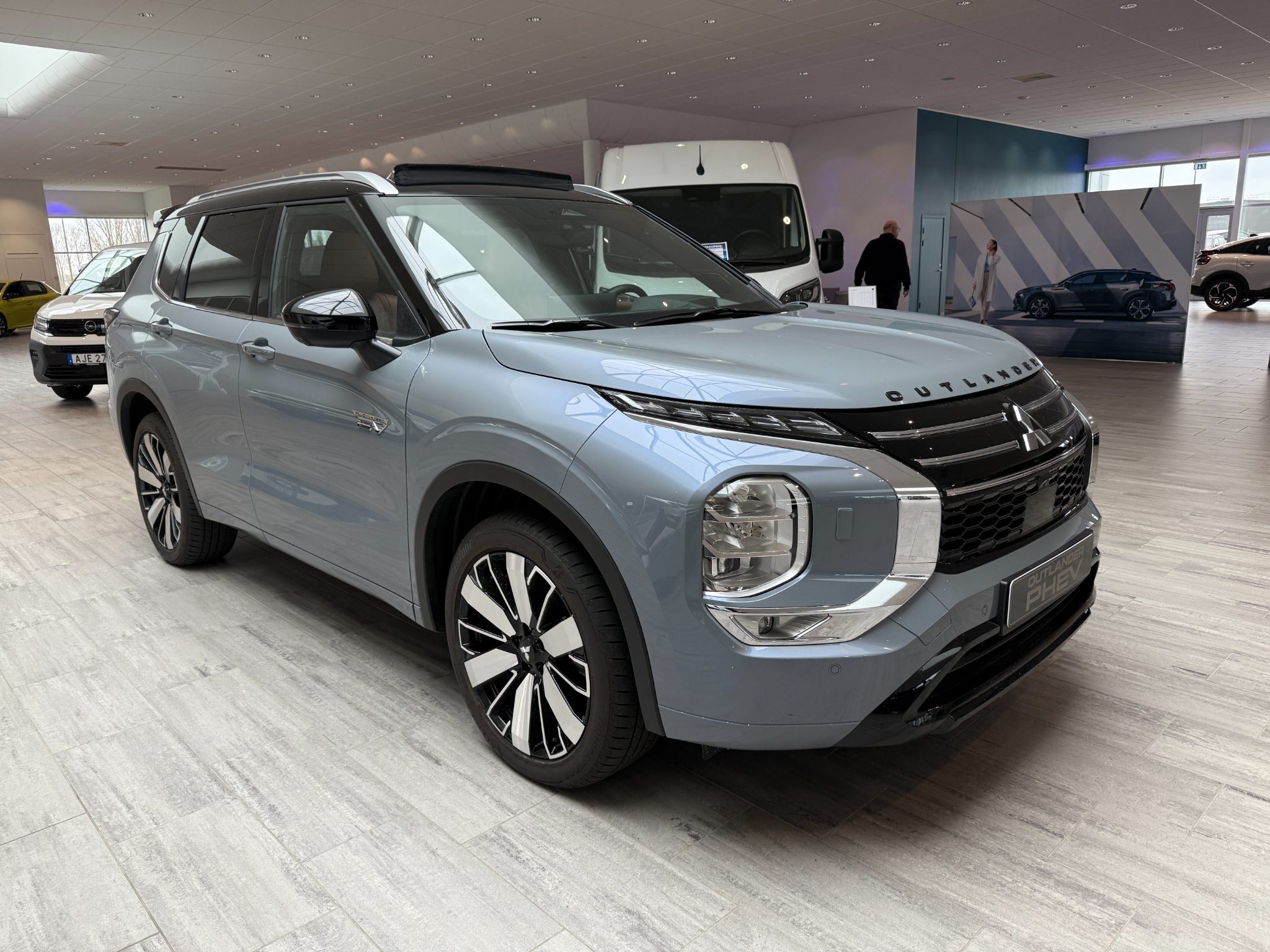 Mitsubishi Outlander INTENSE PHEV 4WD 2026, bild 5/30