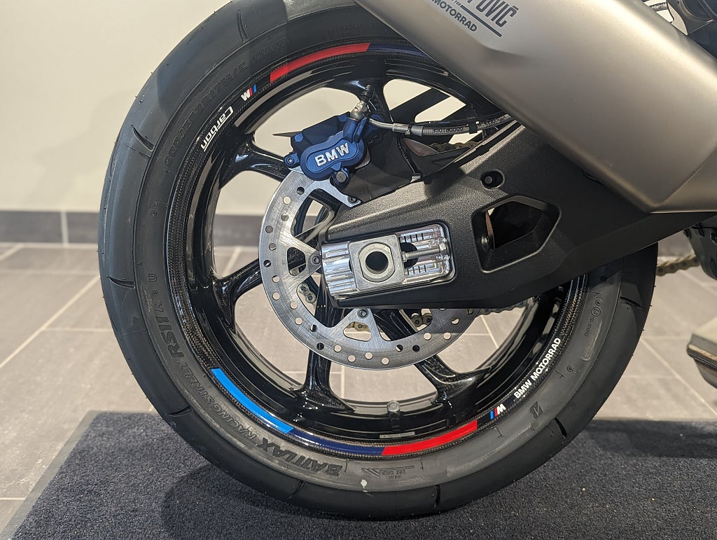 BMW M1000XR/Boka din 2026:a idag!