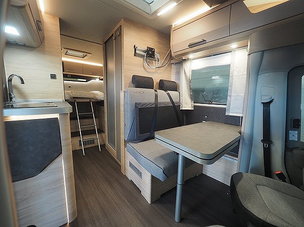 Knaus Van Ti Plus 650 MEG Platinum 4X4 I ALDE I AUT I 177hk 2023