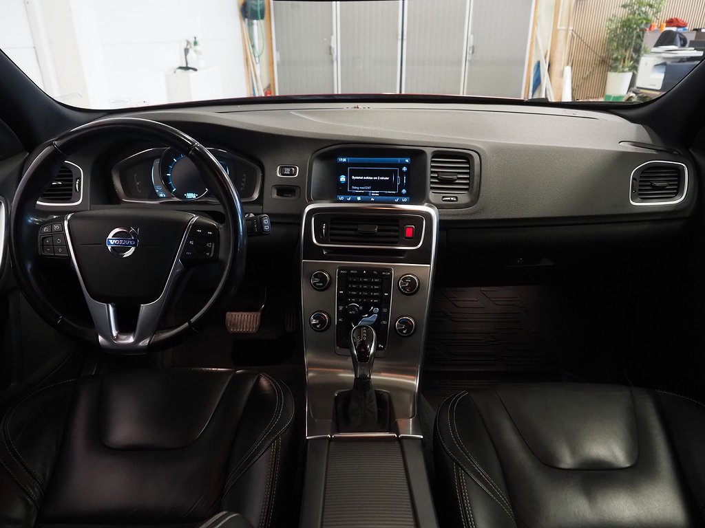 Volvo V60 D5 AWD Geartronic Summum Drag VOC D-Värm Skinn 2014