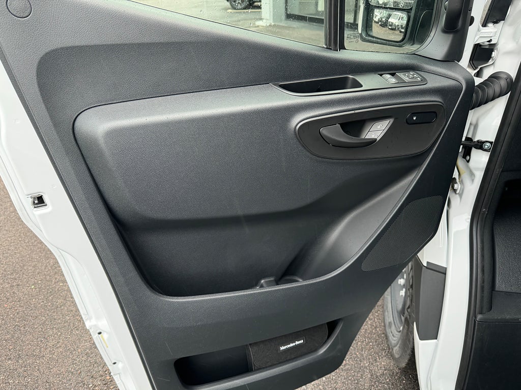 Mercedes-Benz Sprinter eSprinter 420 Skåp A3 PRO 113kw - bild 17