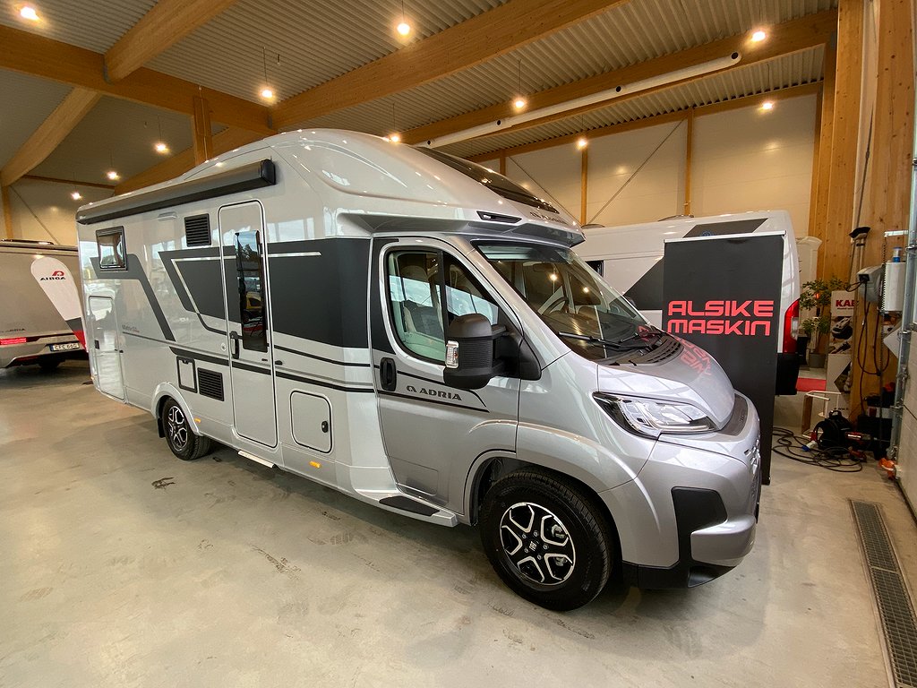 Adria Matrix Supreme 670 SL / Taksäng / Alde / Aut 180hk/Ugn - Adria