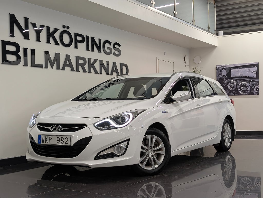 Hyundai i40 cw 1.7 CRDi S- & Vinterhjul | Farthållare | Bluetooth