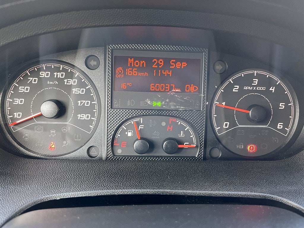 Bild på Peugeot Boxer Van 335 PRO+ 2.2 BHDi 140hk Aut L3H2 - B-KAMERA, DRAG