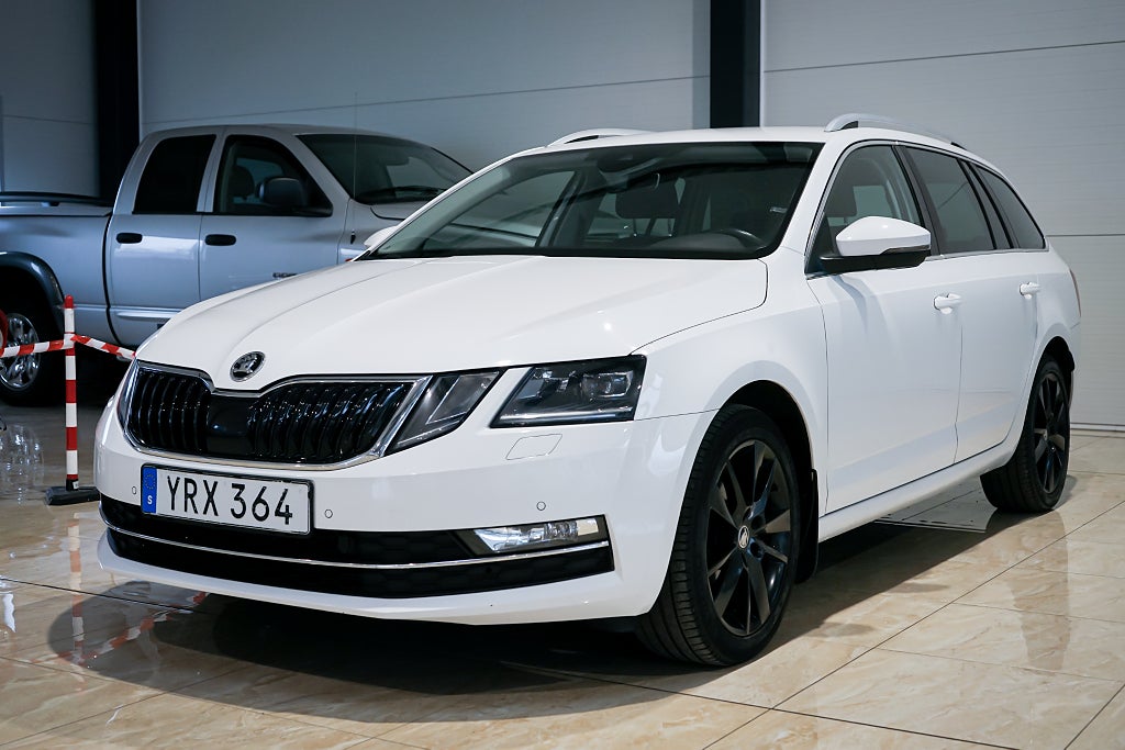 Skoda Octavia Kombi 1.4TSI G-TEC Style Blis Drag Carplay Navi 