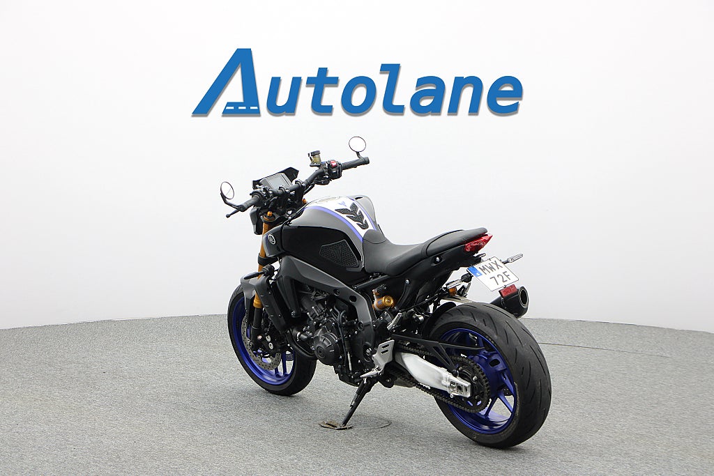 Yamaha MT-09 SP* Dominator helsystem ABS TC Quisk Shifter+