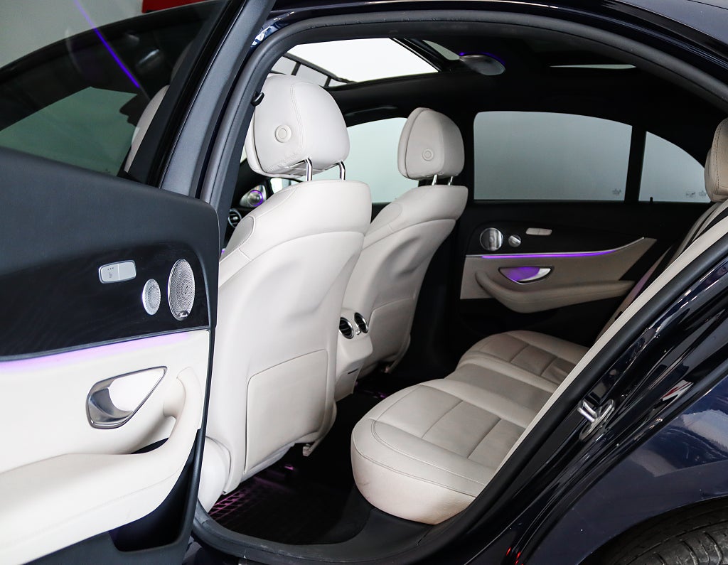 Mercedes-Benz E 300 de PLUG-IN AMG Pano Burmester 3D Widescreen Drag