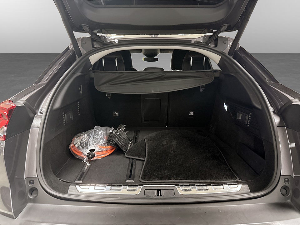 Bild på Citroën C5 X Shine PHEV 225hk Aut B-KAMERA NAVI