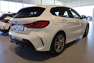 Halvkombi BMW 118I 5 av 30