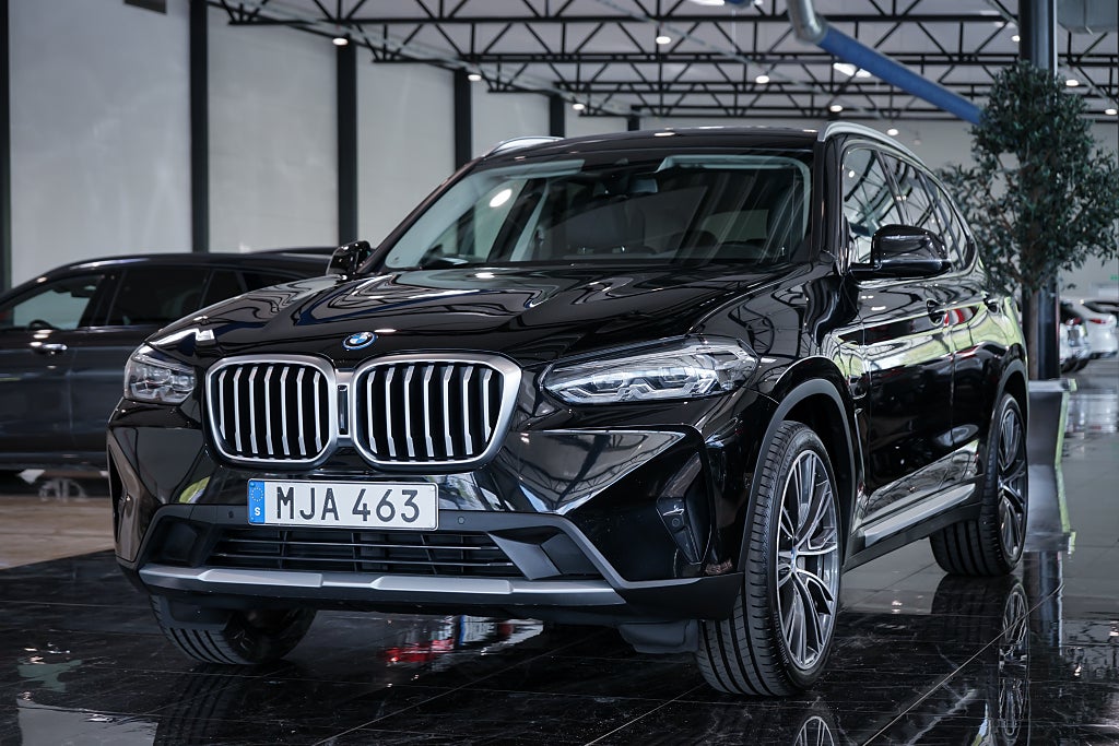 BMW X3 xDrive30e Steptronic Plug-In Drag Kamera Navigator