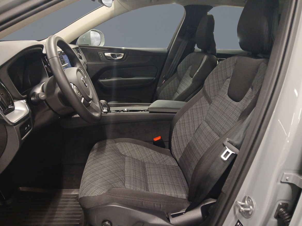 Volvo XC60 T6 AWD Core Nordic Edition 2025, bild 5/10
