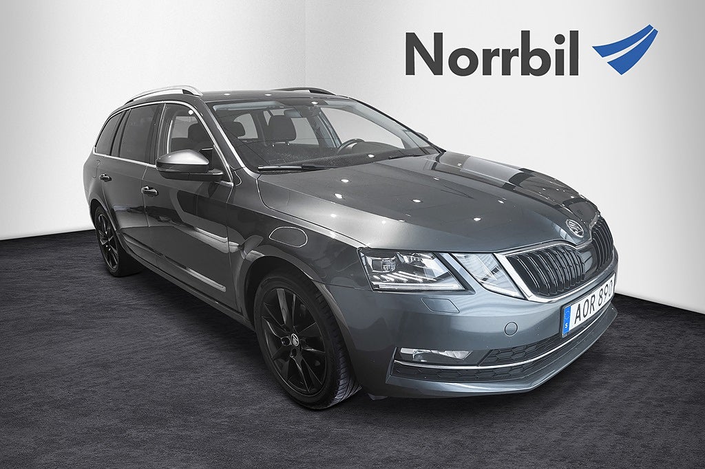Skoda Octavia Combi Style 115hk  DSG, Drag, Värmare