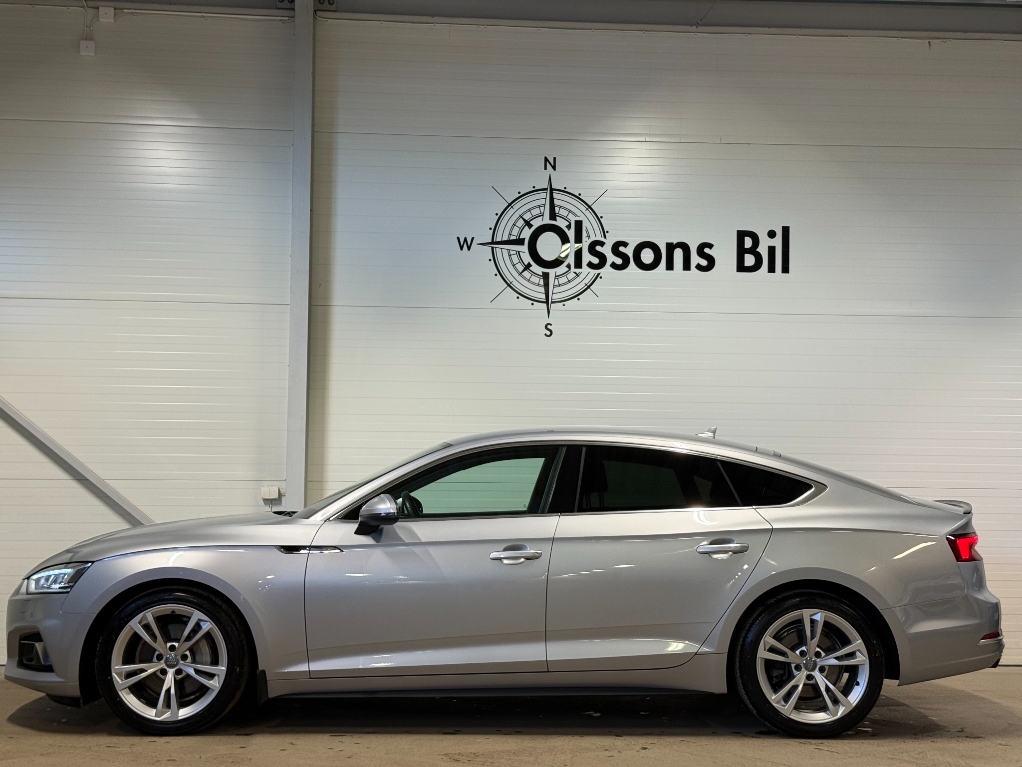 Audi A5 2018, photo 4/55