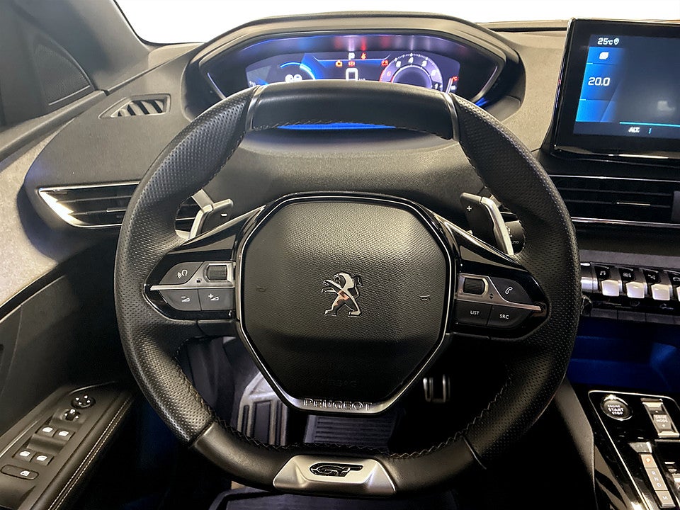 Bild på Peugeot 3008 GT Black Pack 1.2 PT 130hk Aut B-KAMERA CARPLAY