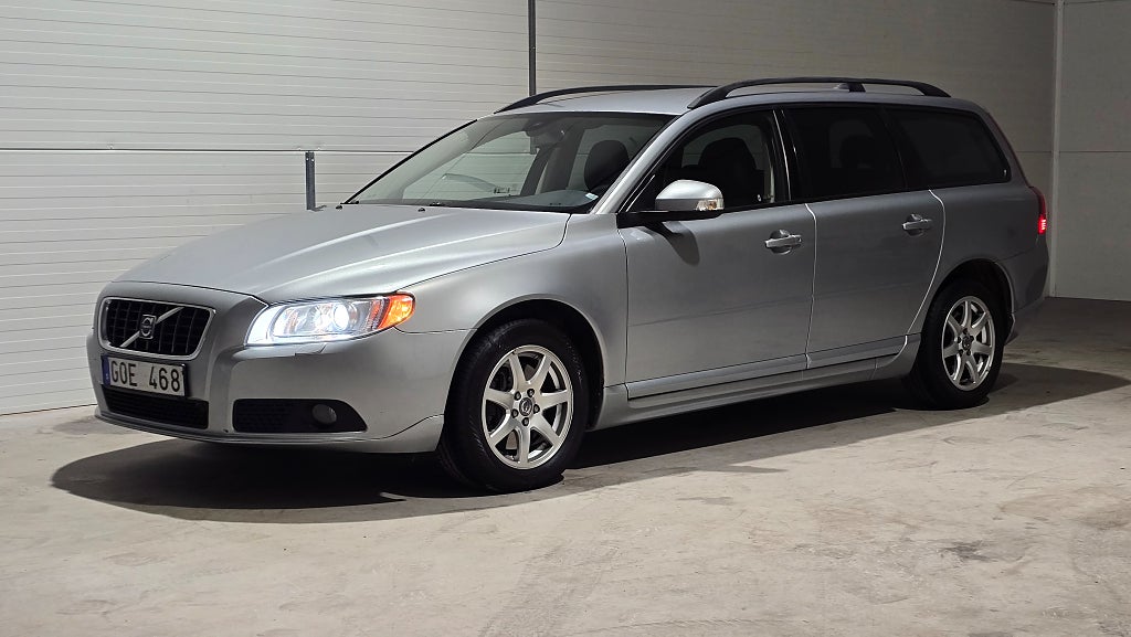 Volvo V70 2.4D Momentum/1Brukare/Drag