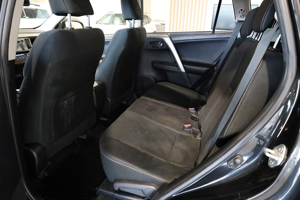 Toyota RAV4 2,0i Active Style Aut Drag Värmare Kamera 2013