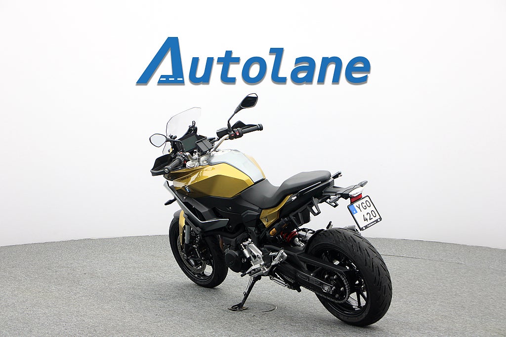 BMW F 900 XR *Endast 15mil Sänkt Chassi Nyservad